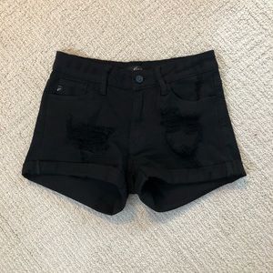 Black jegging shorts